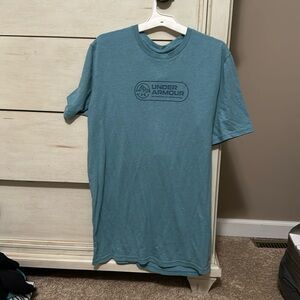 Men’s Under Armour t-shirt, size medium, light blue